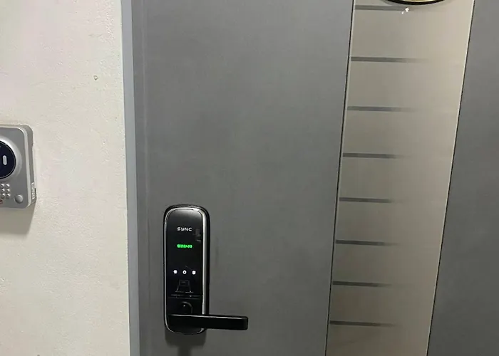 홍대입구 원룸 *